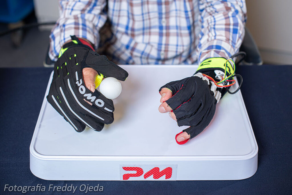 Etapa 2 (2020) Dispositivo Rehabilitación Pacientes Accidentes Cerebro Vascular