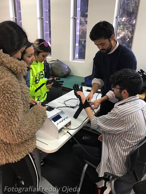 Etapa 1 (2019) Dispositivo Rehabilitación Pacientes Accidentes Cerebro Vascular