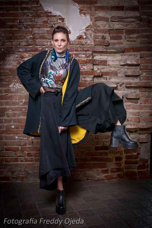 Vestuario Escénico para Cantautora Porteña Pascuala Ilabaca