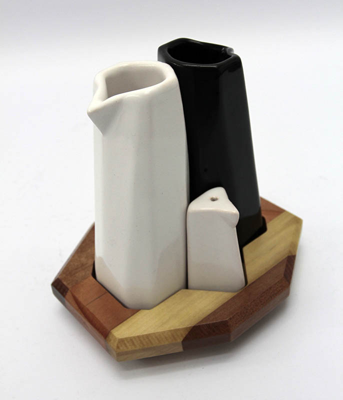 Productos Diferenciados en Cerámica Esmaltada y Madera