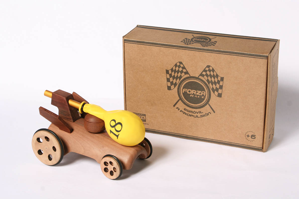 Diseño y Desarrollo de Juguetes con Maderas Nativas