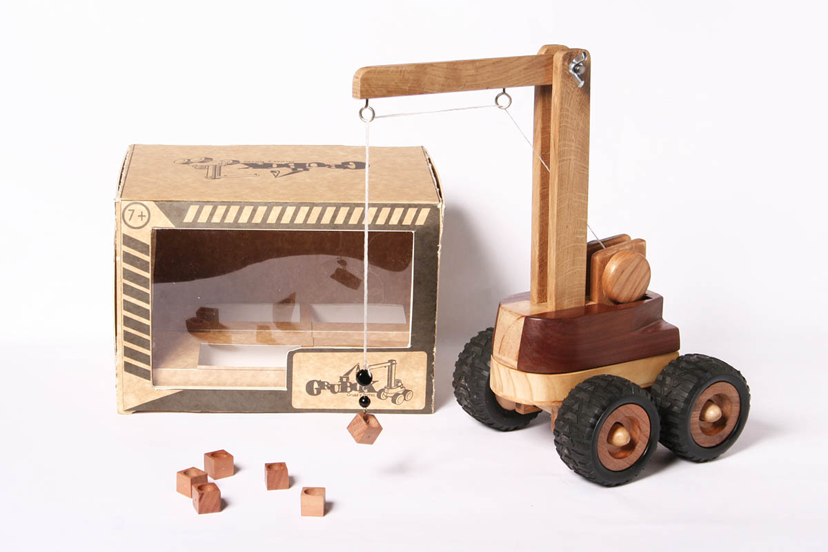 Diseño y Desarrollo de Juguetes con Maderas Nativas