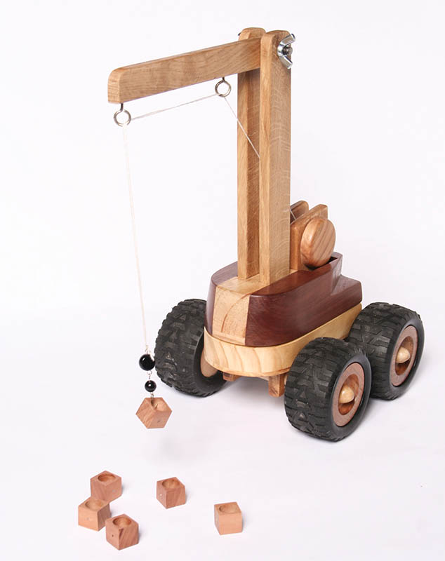 Diseño y Desarrollo de Juguetes con Maderas Nativas