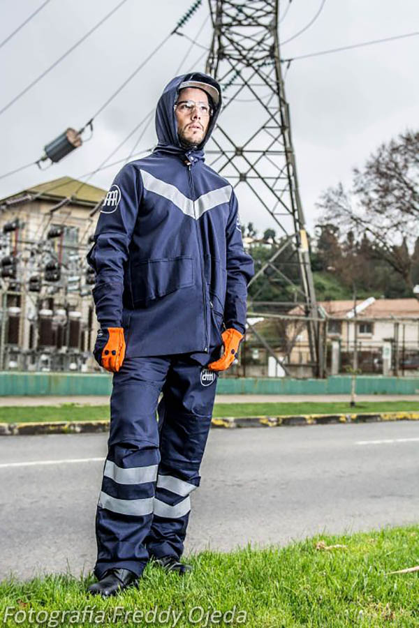 Marshall Moffat: Vestuario Profesional