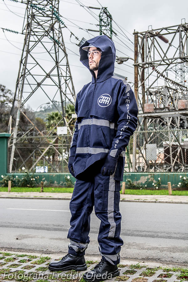 Marshall Moffat: Vestuario Profesional