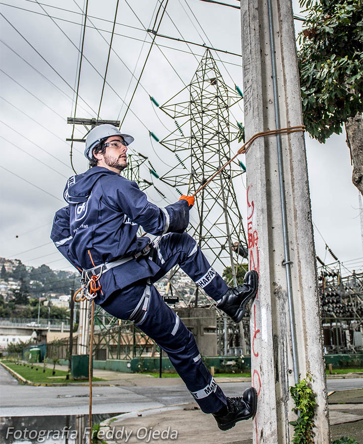 Marshall Moffat: Vestuario Profesional