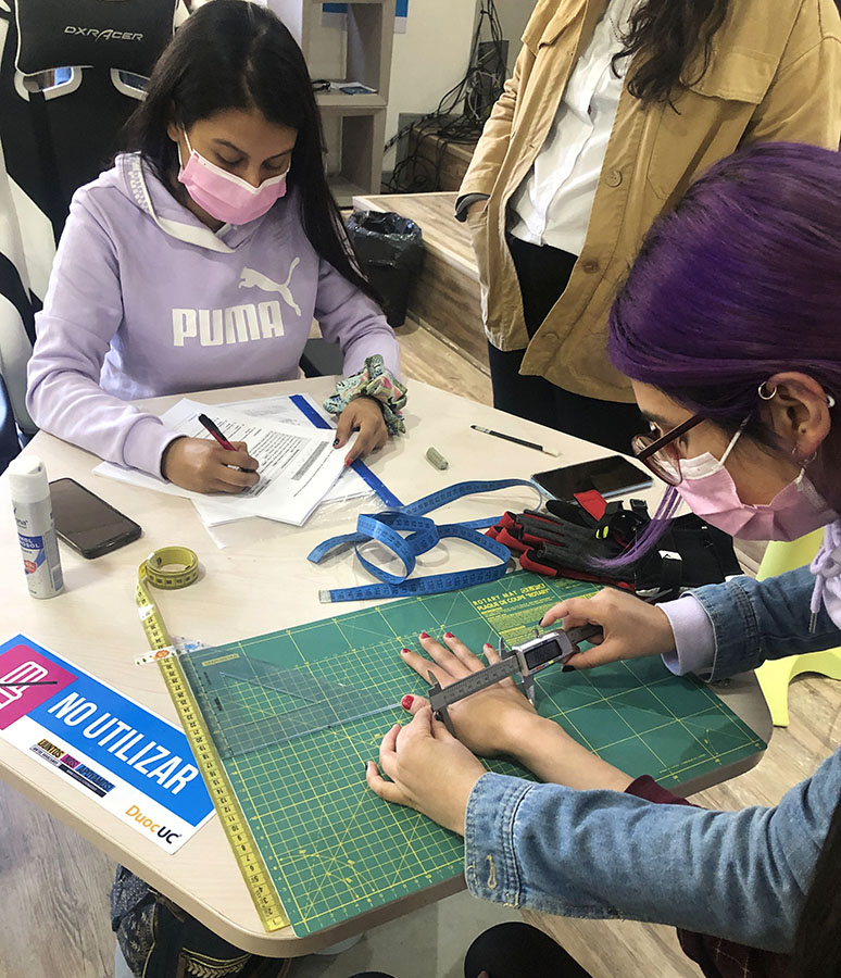 Etapa 3 (2021) Dispositivo Rehabilitación Pacientes Accidentes Cerebro Vascular