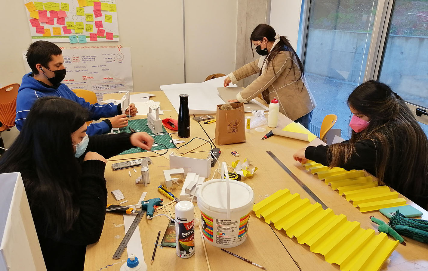 Showroom para Alfarería de Nacimiento