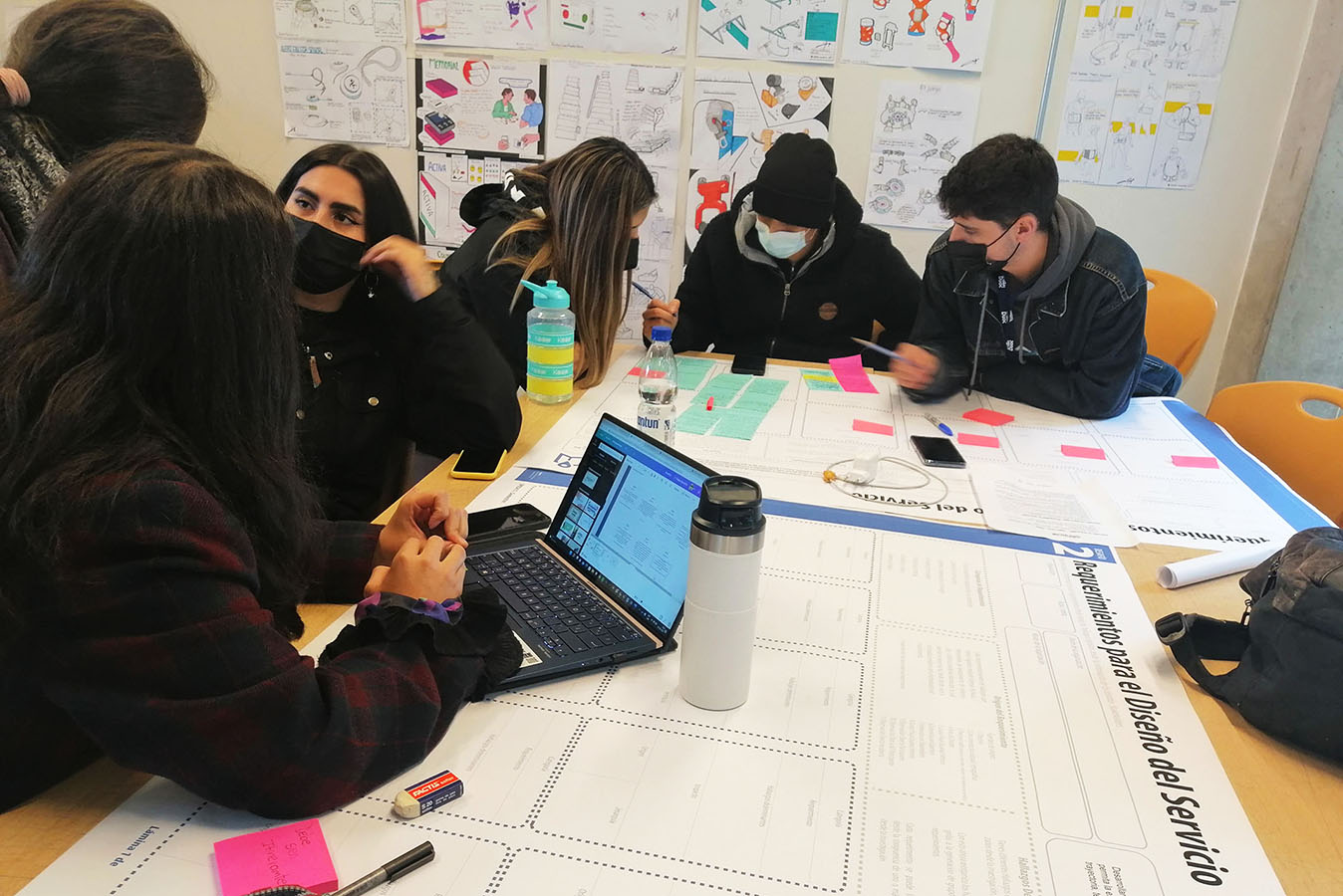 Showroom para Alfarería de Nacimiento