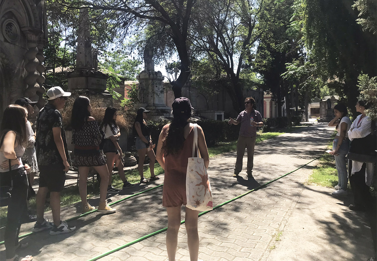 Mausoleos Calle Nicolás Vicuña (Cementerio General)