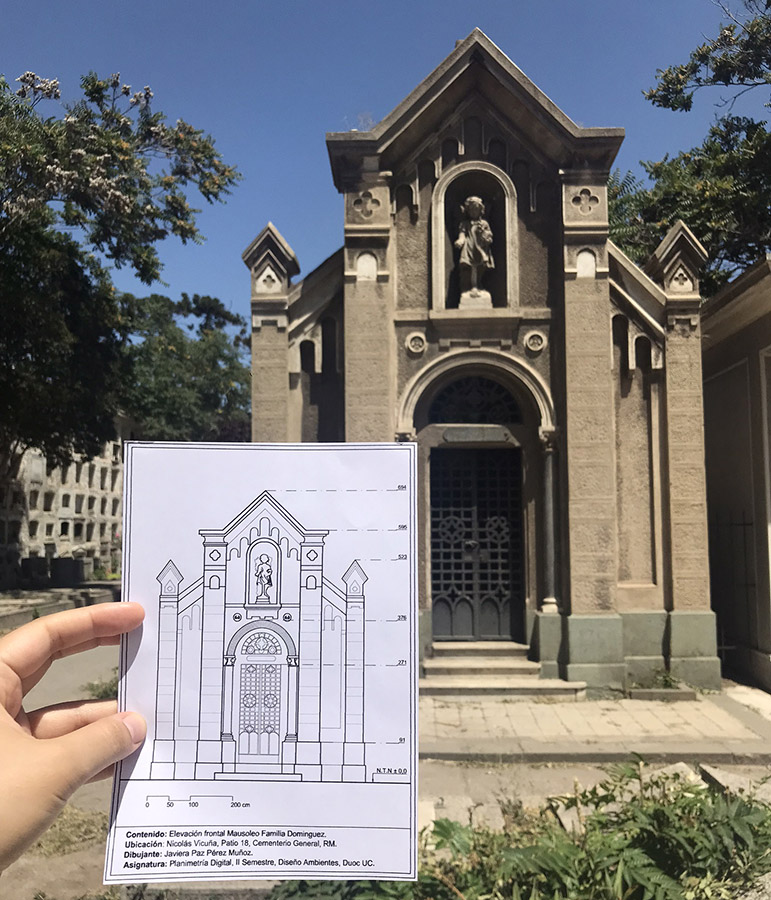 Mausoleos Calle Nicolás Vicuña (Cementerio General)