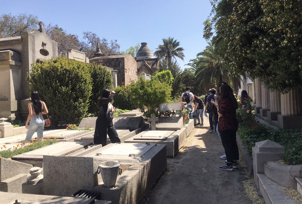 Mausoleos Calle Nicolás Vicuña (Cementerio General)