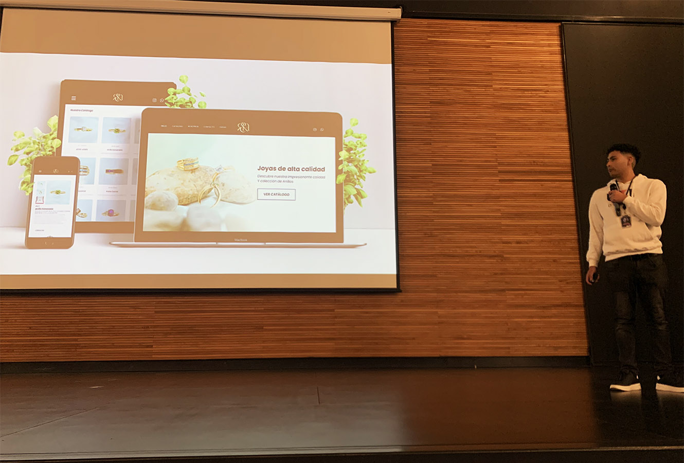 PROYECTO PROFESIONAL / Trabajo Colaborativo con Clientes Reales Autogestionados