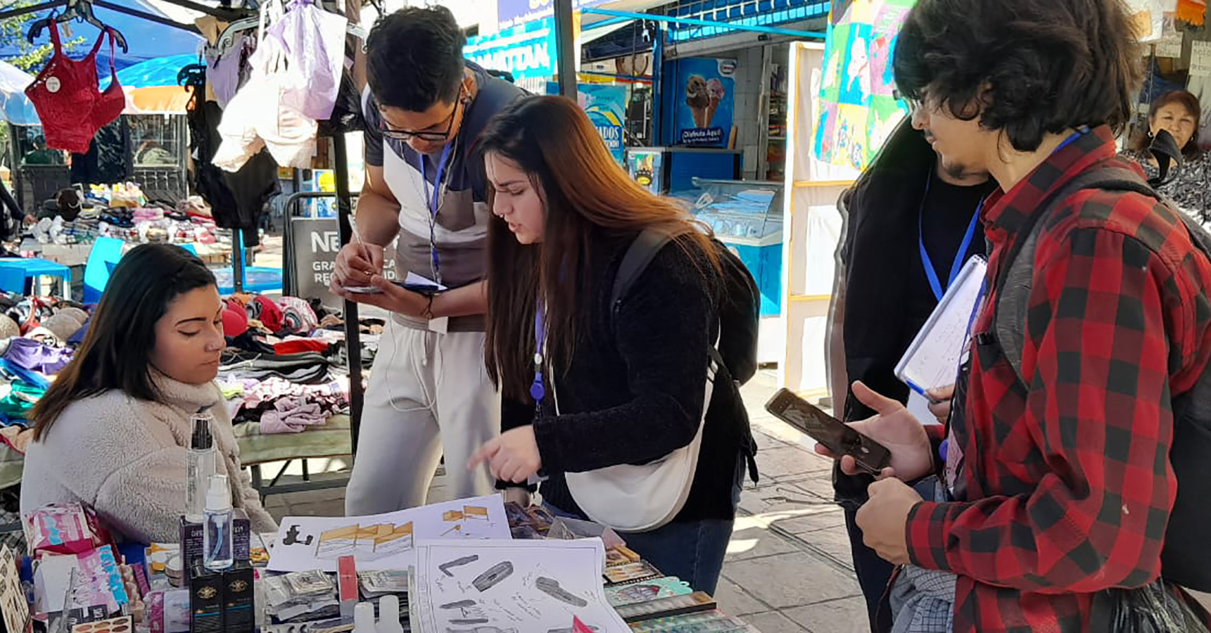 Diseño Servicio Vendedores Ambulantes Calle Pedro Montt / Valparaíso