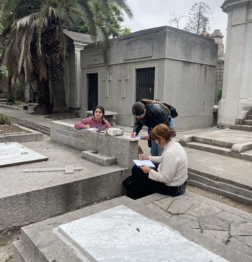 Levantamiento Planimetría Elevaciones Mausoleos Cementerio General