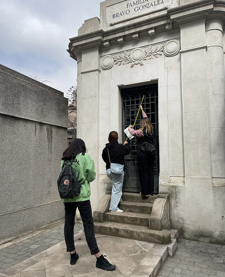 Levantamiento Planimetría Elevaciones Mausoleos Cementerio General