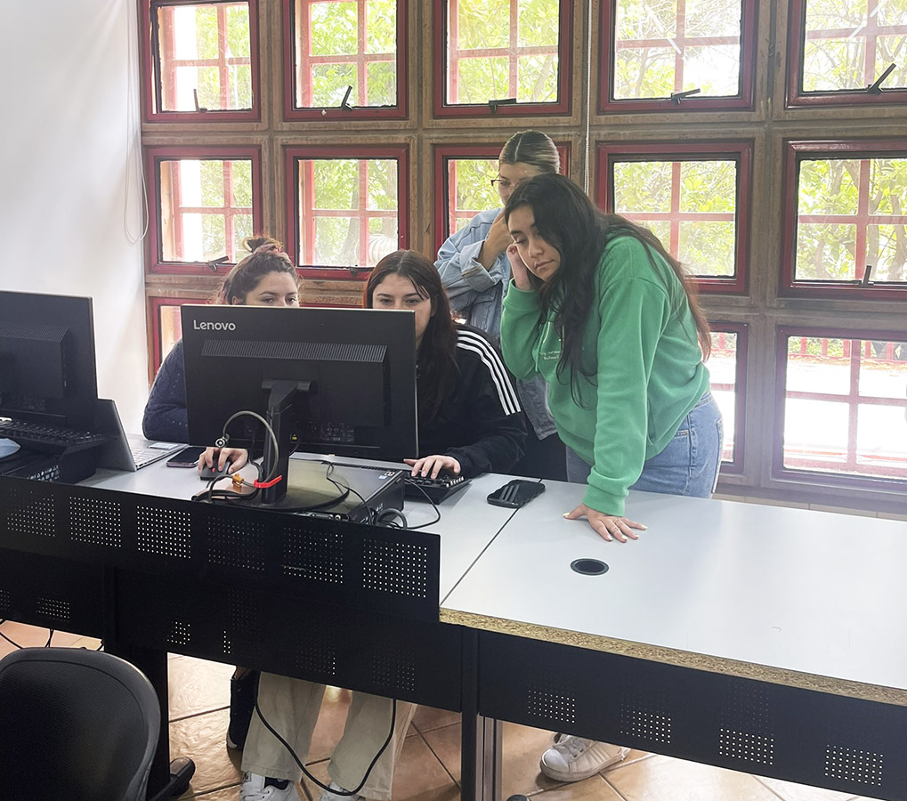 Levantamiento Planimetría Elevaciones Mausoleos Cementerio General