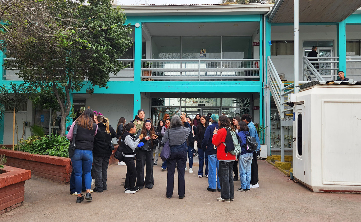 Mejoramiento Espacios Exteriores Colegio Andalién
