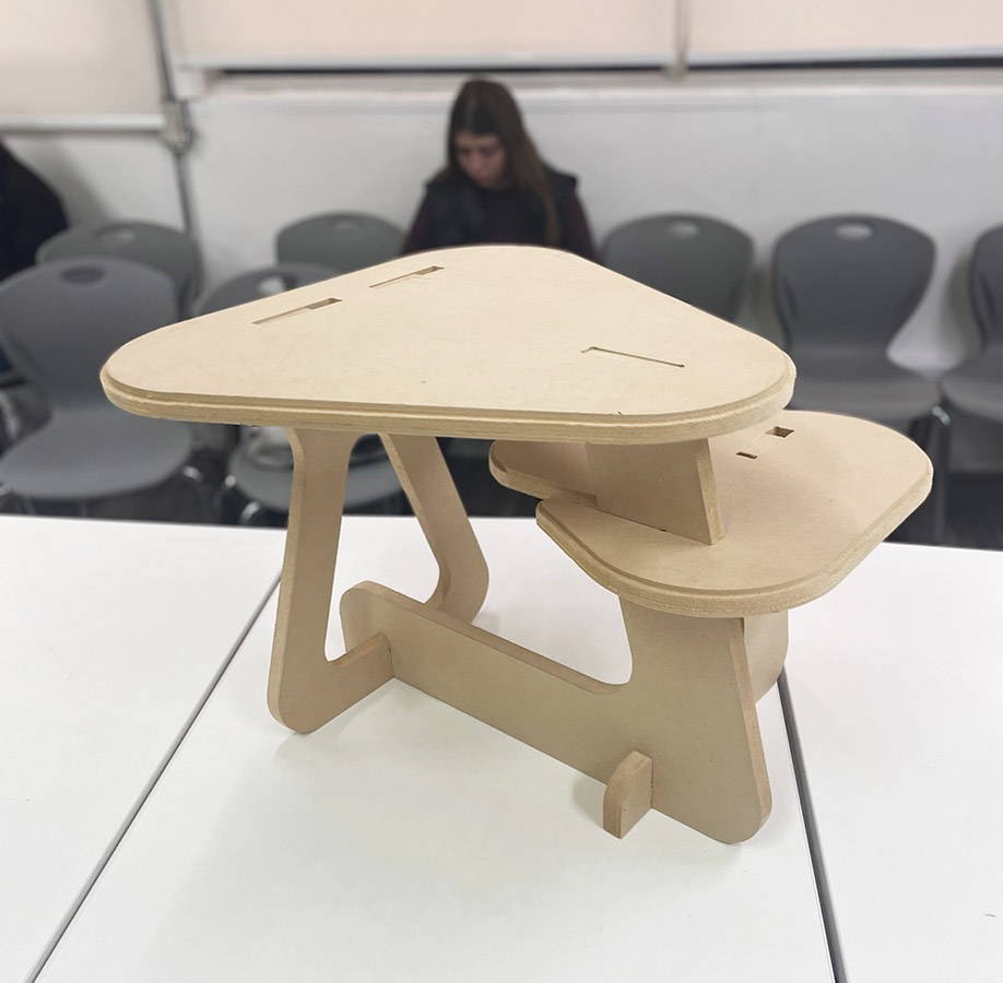 Mobiliario Armable en Madera de Lenga