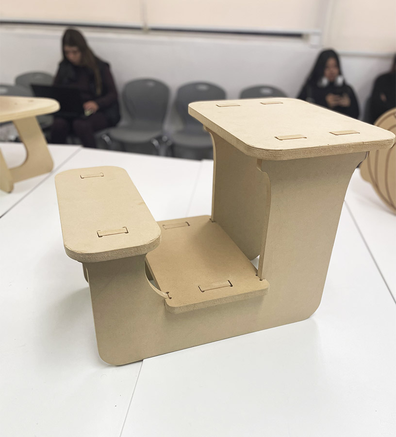 Mobiliario Armable en Madera de Lenga