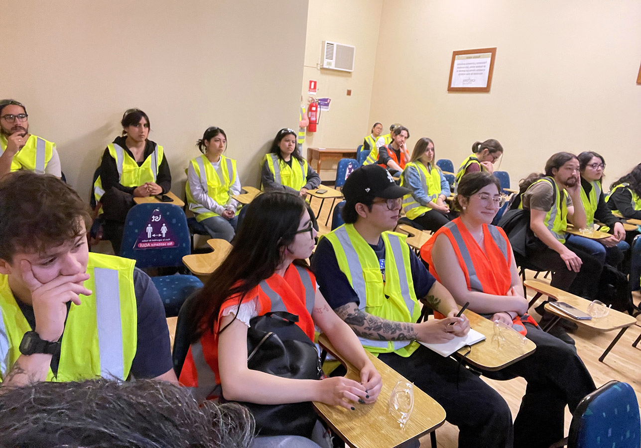 Mobiliario Armable en Madera de Lenga