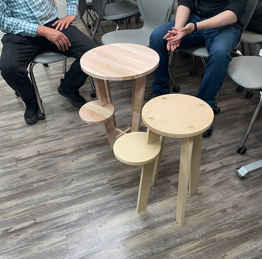 Mobiliario Armable en Madera de Lenga