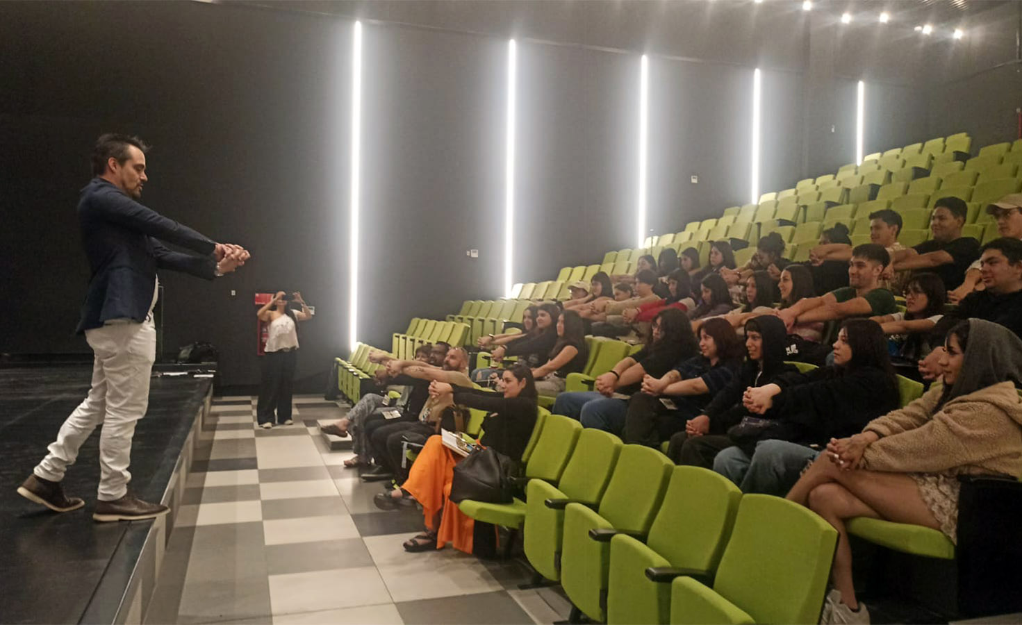 Evento Show de Magia «Magiadentro»