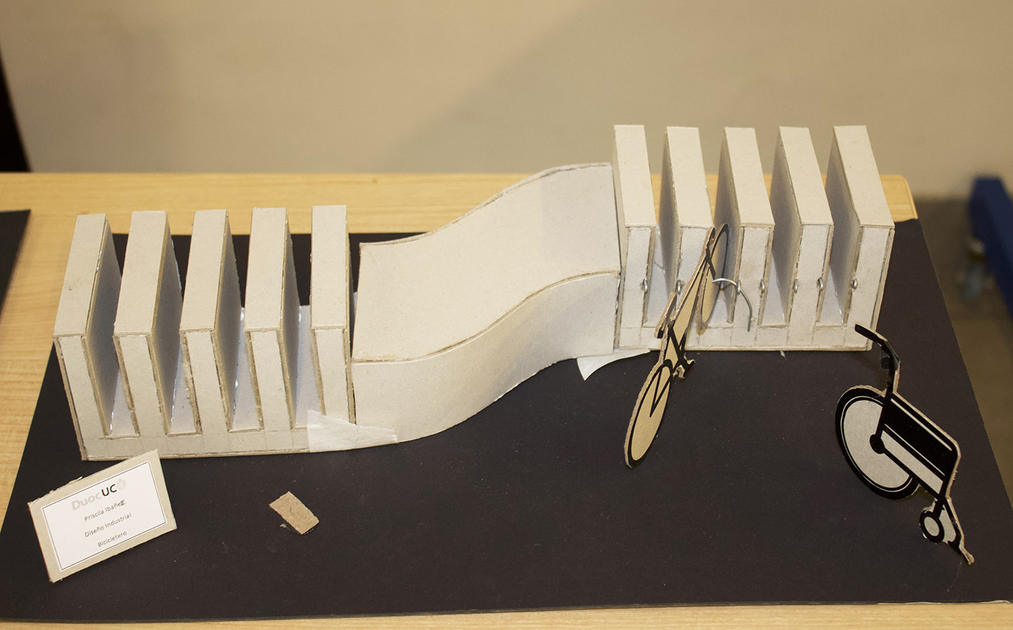 Mobiliario Urbano para Parque Pedro del Río Zañartu