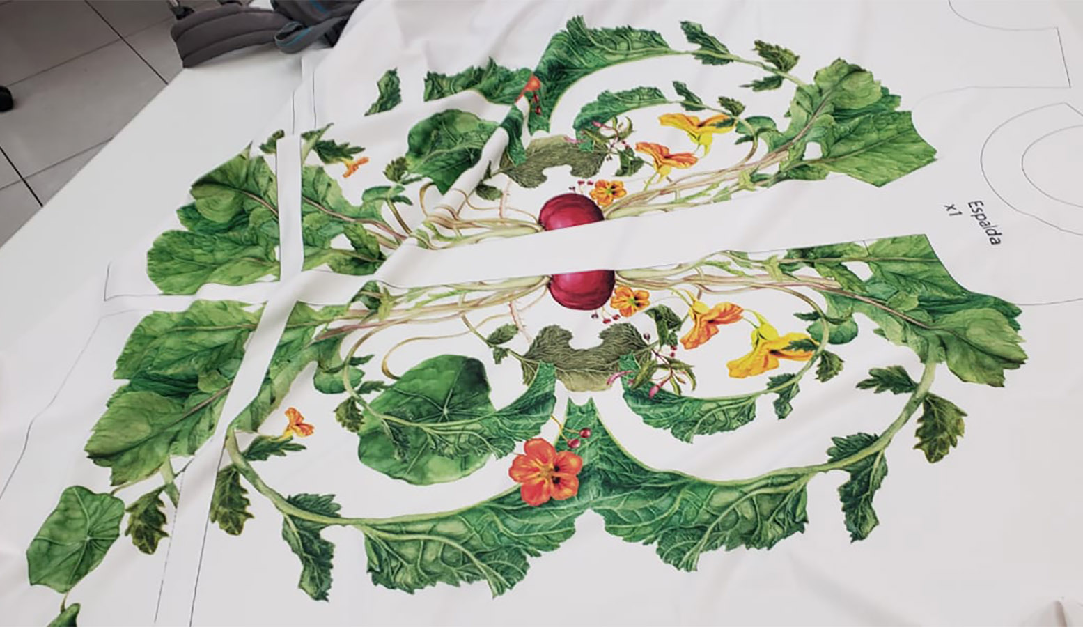 El Vestuario como un Lienzo / Colección FLORALIA