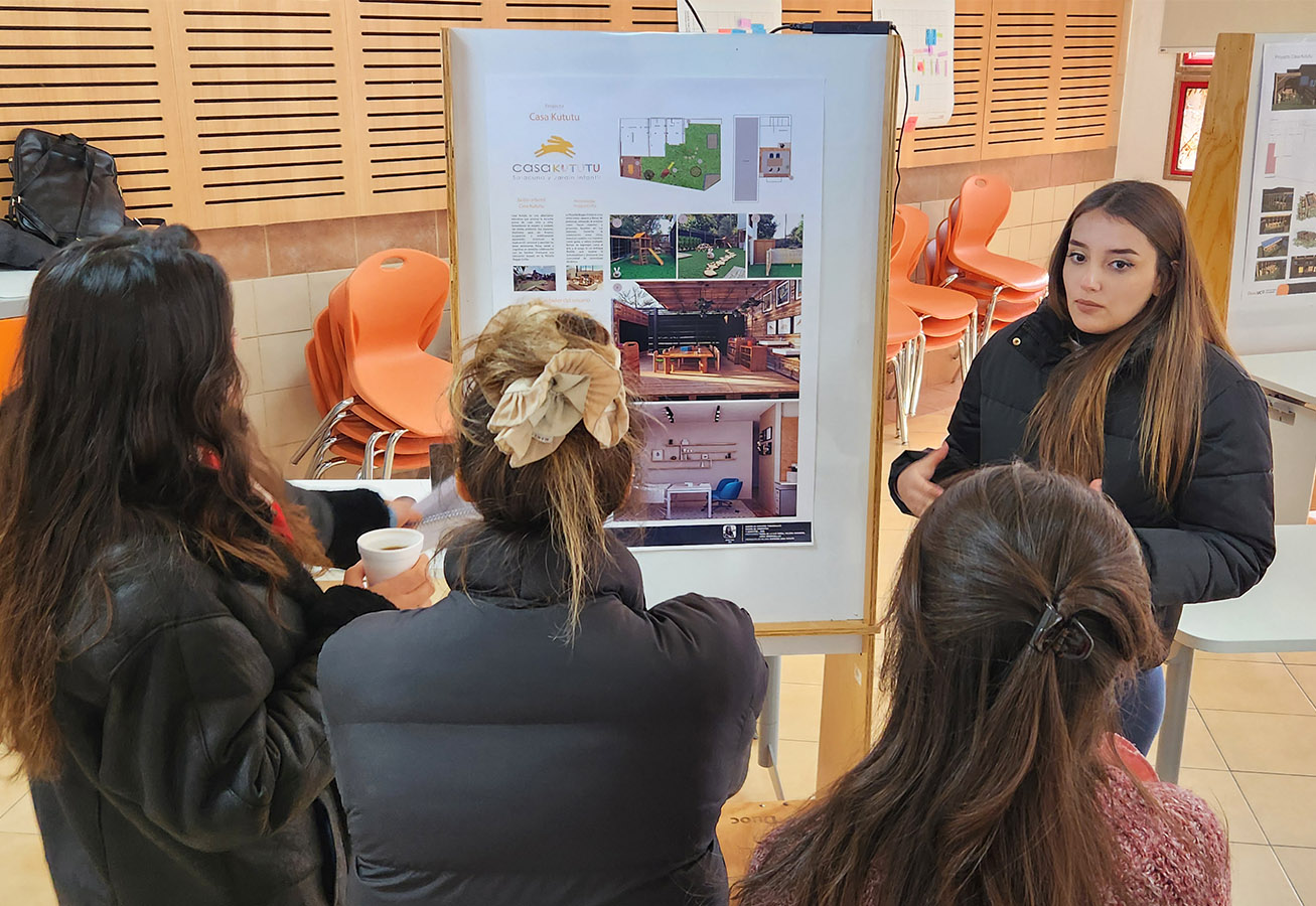 Propuesta Diseño Espacial y Mobiliario Jardín Infantil Casa Kututu