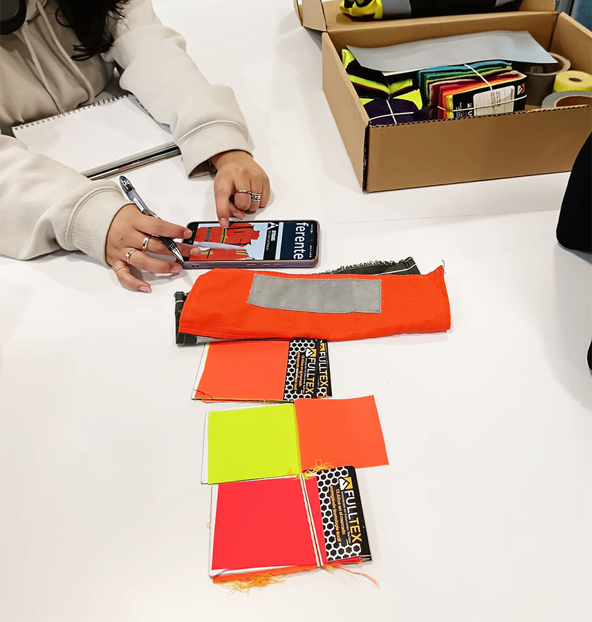 Diseño de Chaquetas de Alta Visibilidad