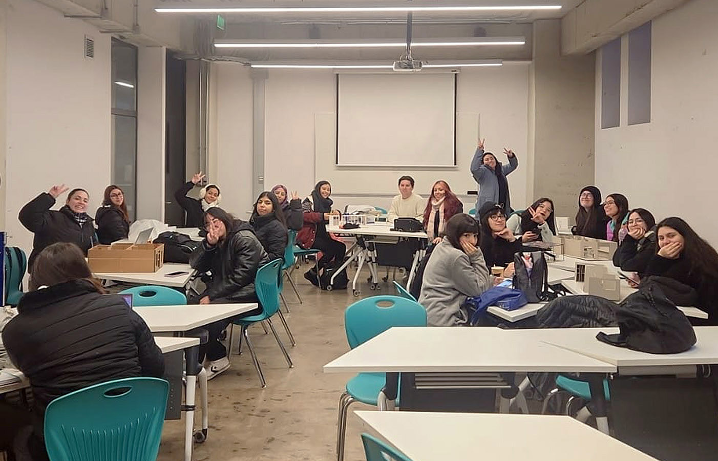 Dinámica de una Empresa para Mejorar Espacios de Trabajo (PYMES)