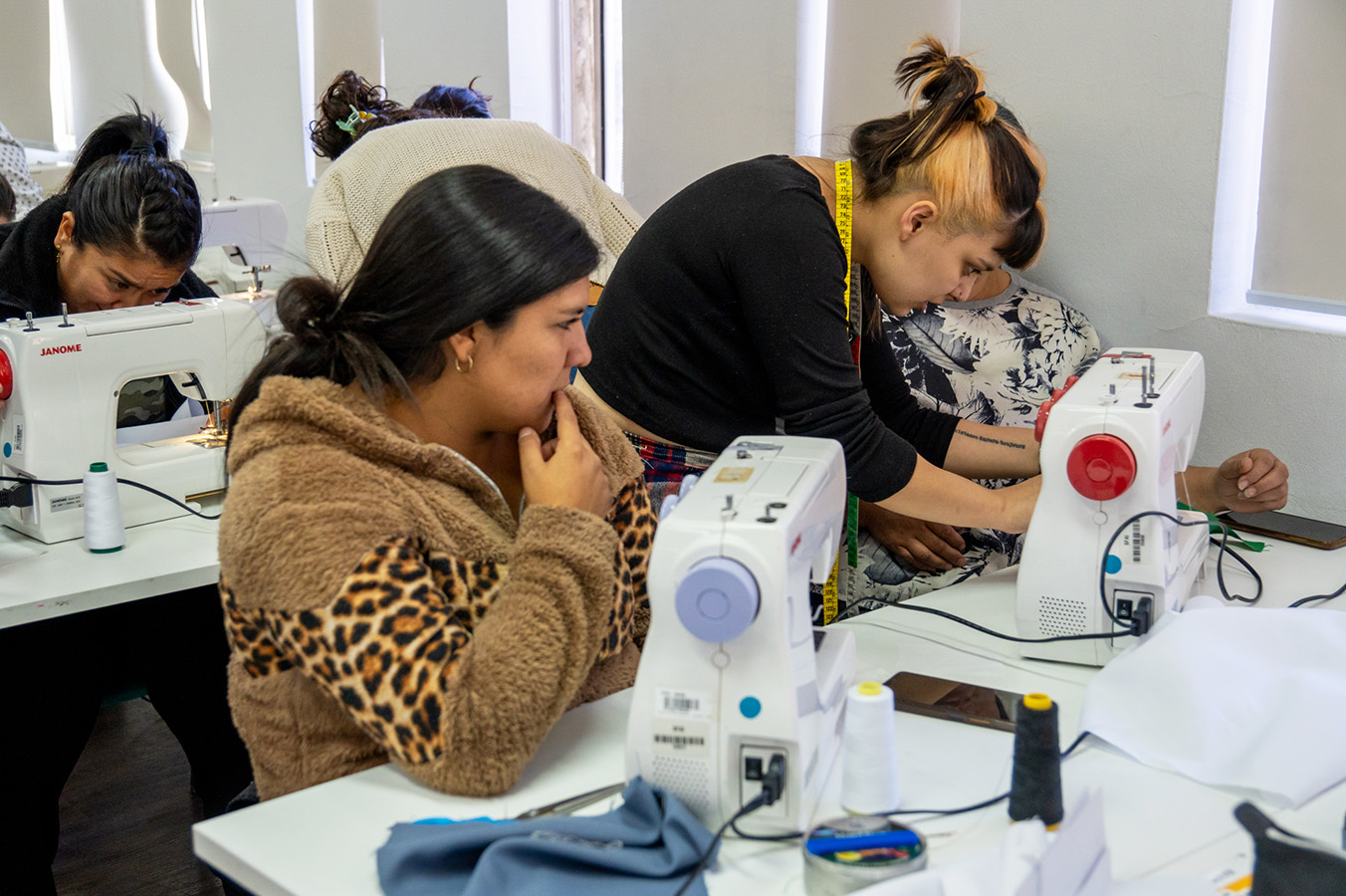 Taller Manualidades y Confección de Elementos para tu Hogar / Vecinas El Salto