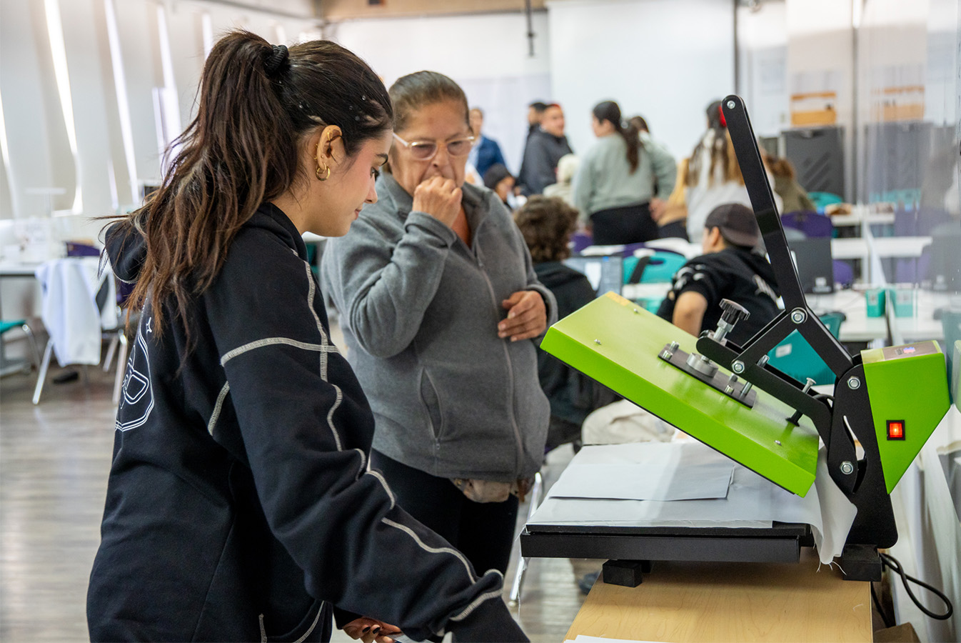 Taller Manualidades y Confección de Elementos para tu Hogar / Vecinas El Salto