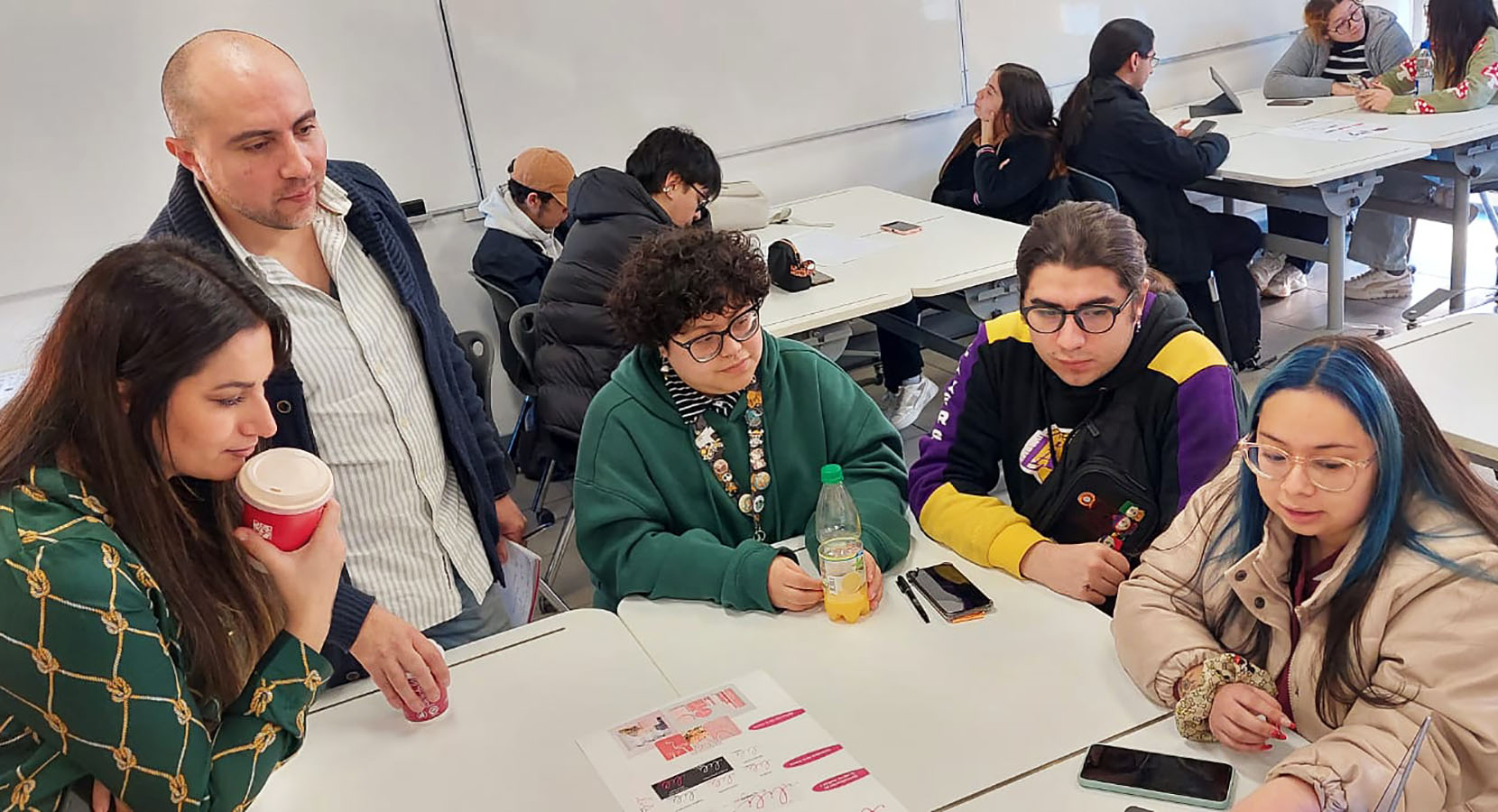 Imagen Corporativa + Packaging para beauty.plus