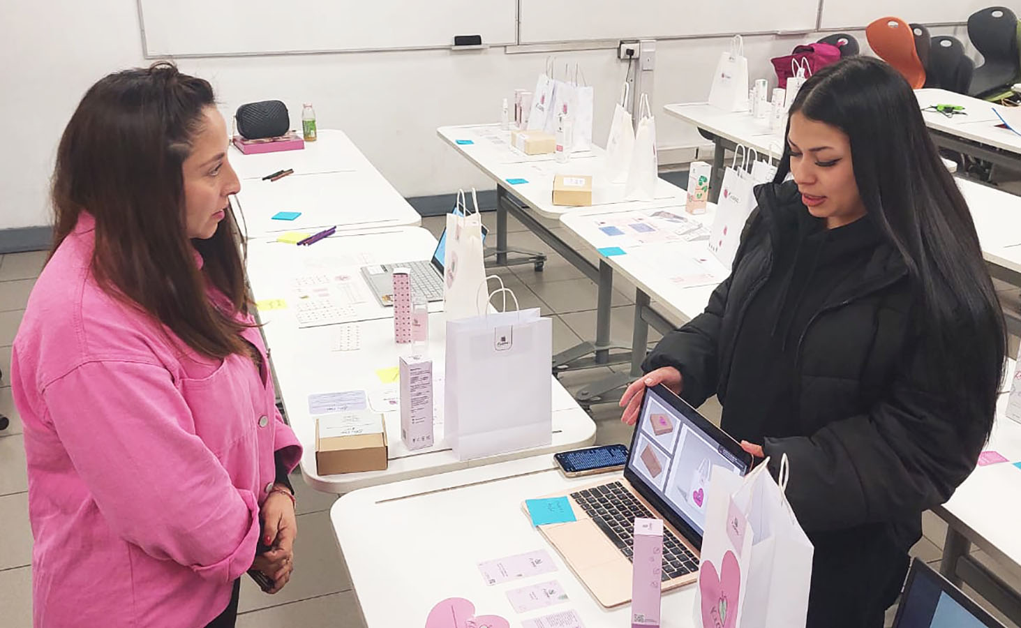 Imagen Corporativa + Packaging para Kiana Cosmética (ex Kalei)