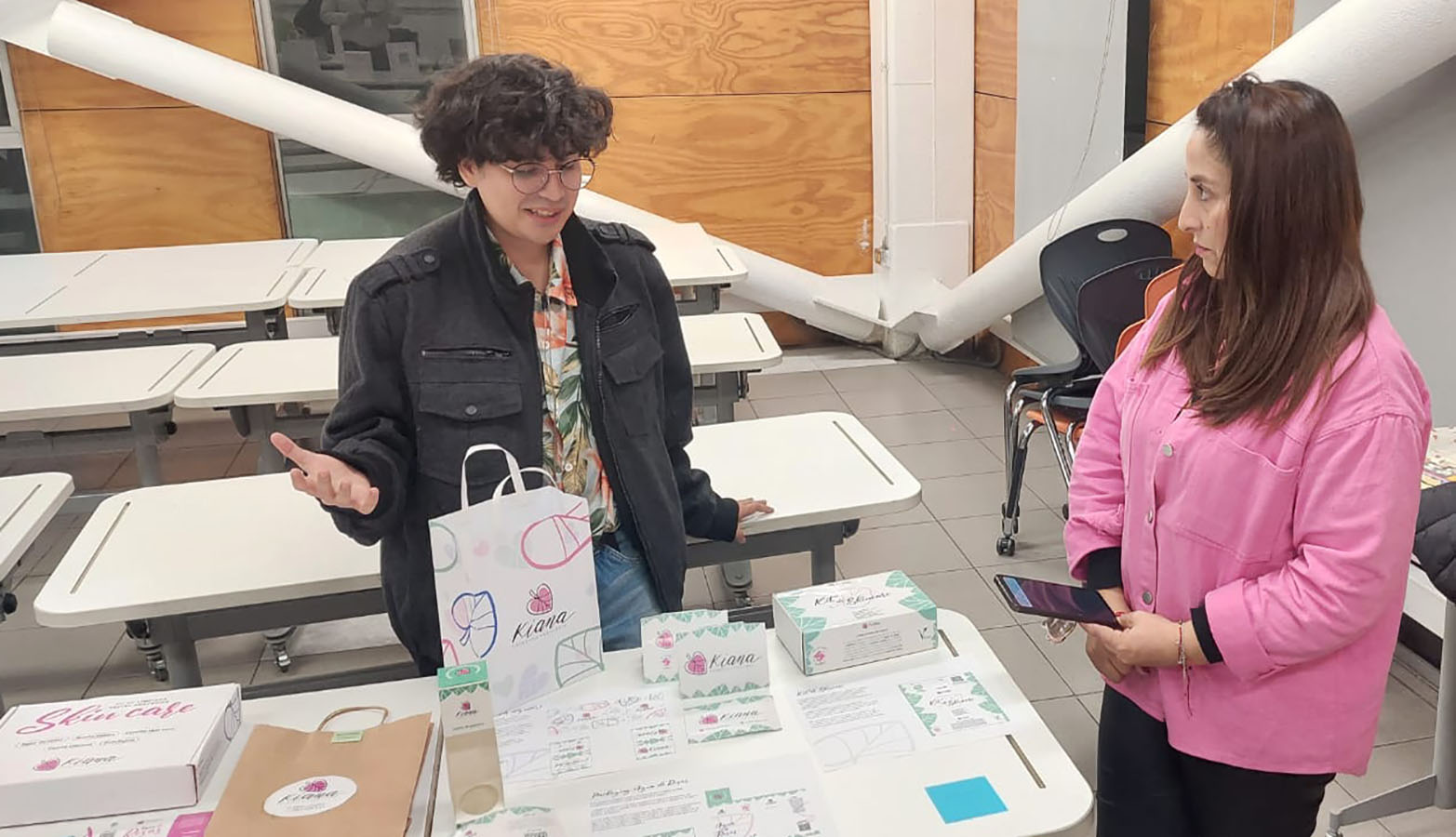 Imagen Corporativa + Packaging para Kiana Cosmética (ex Kalei)