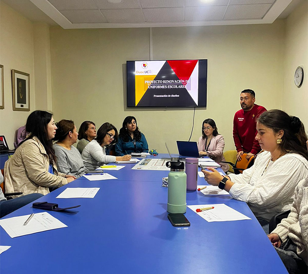 Uniforme Institucional Colegio Alemán Viña del Mar