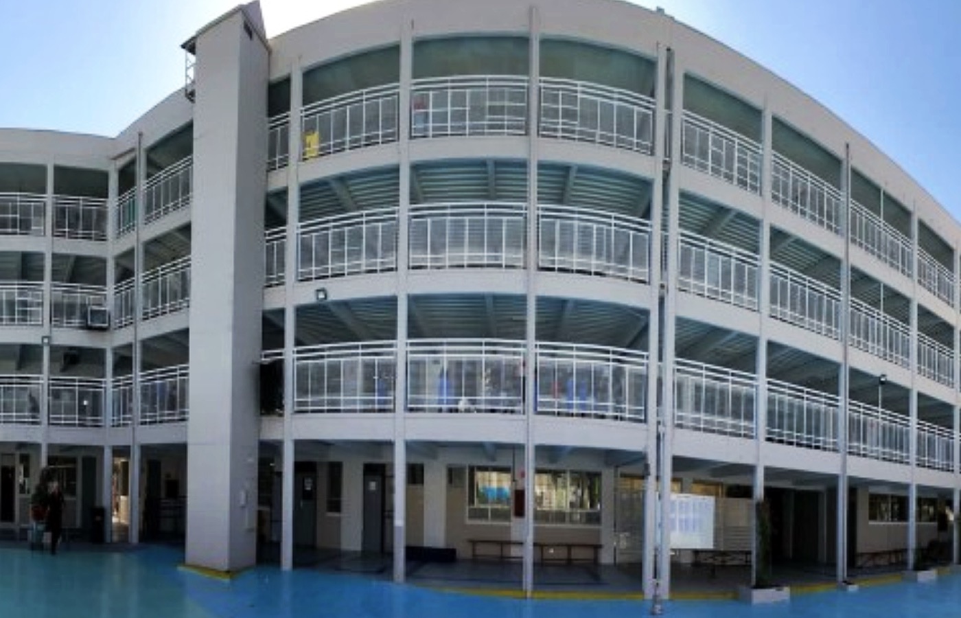 Diseño de Espacios Funcionales para Colegio ELAR