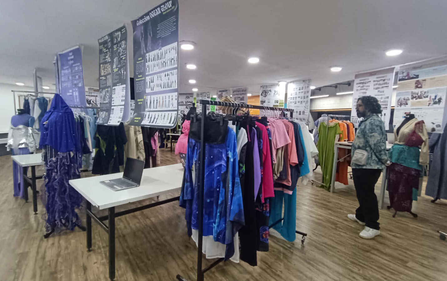 Fashion Branding Mrazova y POPA Spacewear