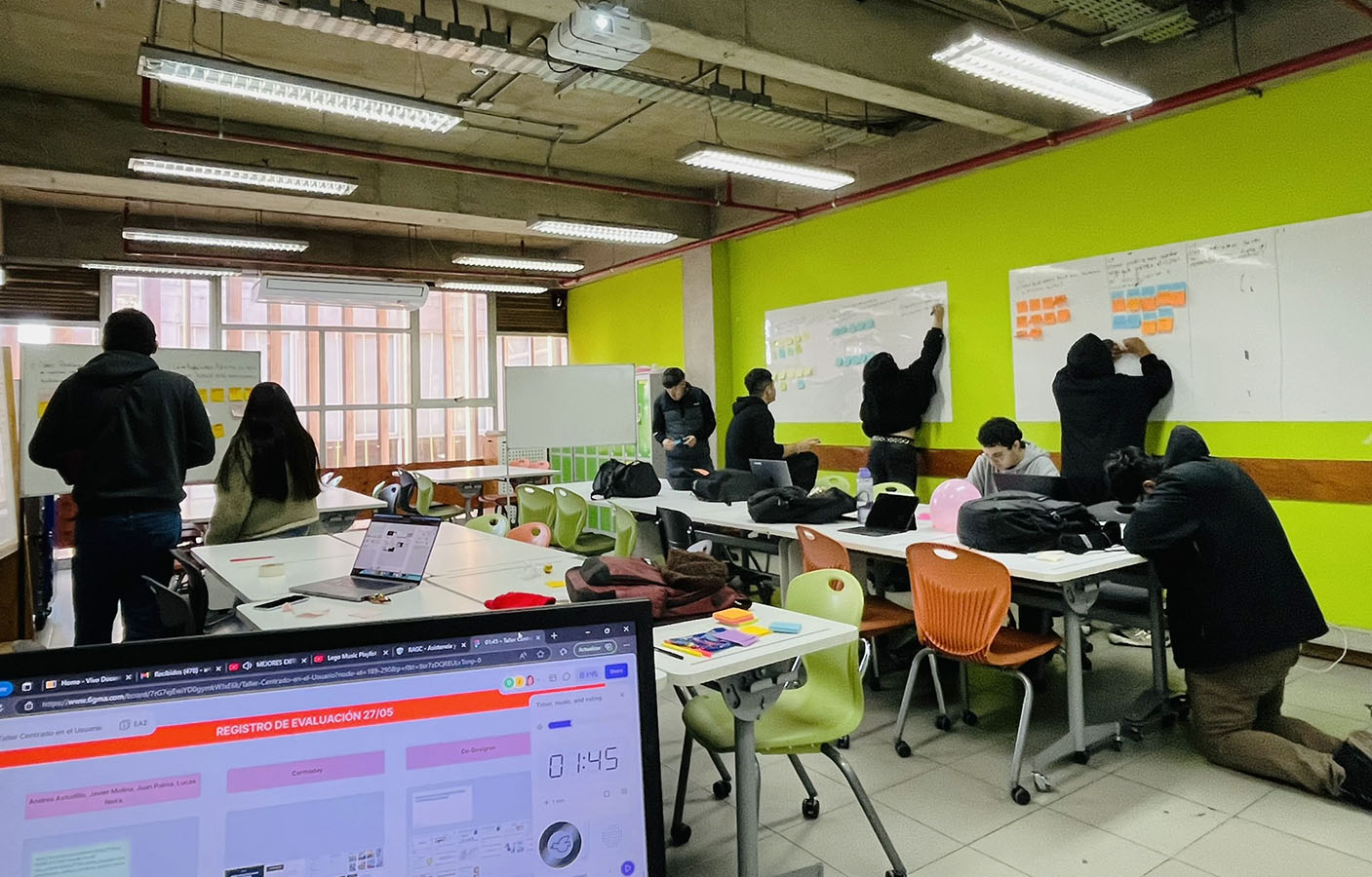 Elementos de Ayuda Diaria para Gente Adulta