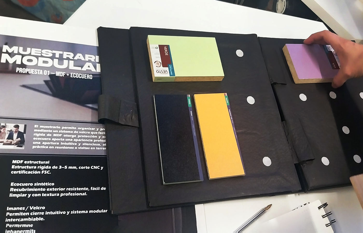 Diseño de Muestrario Transportable y Sostenible