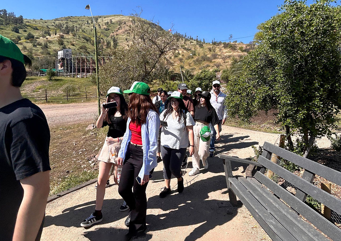 Stand Modular con Enfoque Sustentable para Emprendedores e Instituciones de Renca