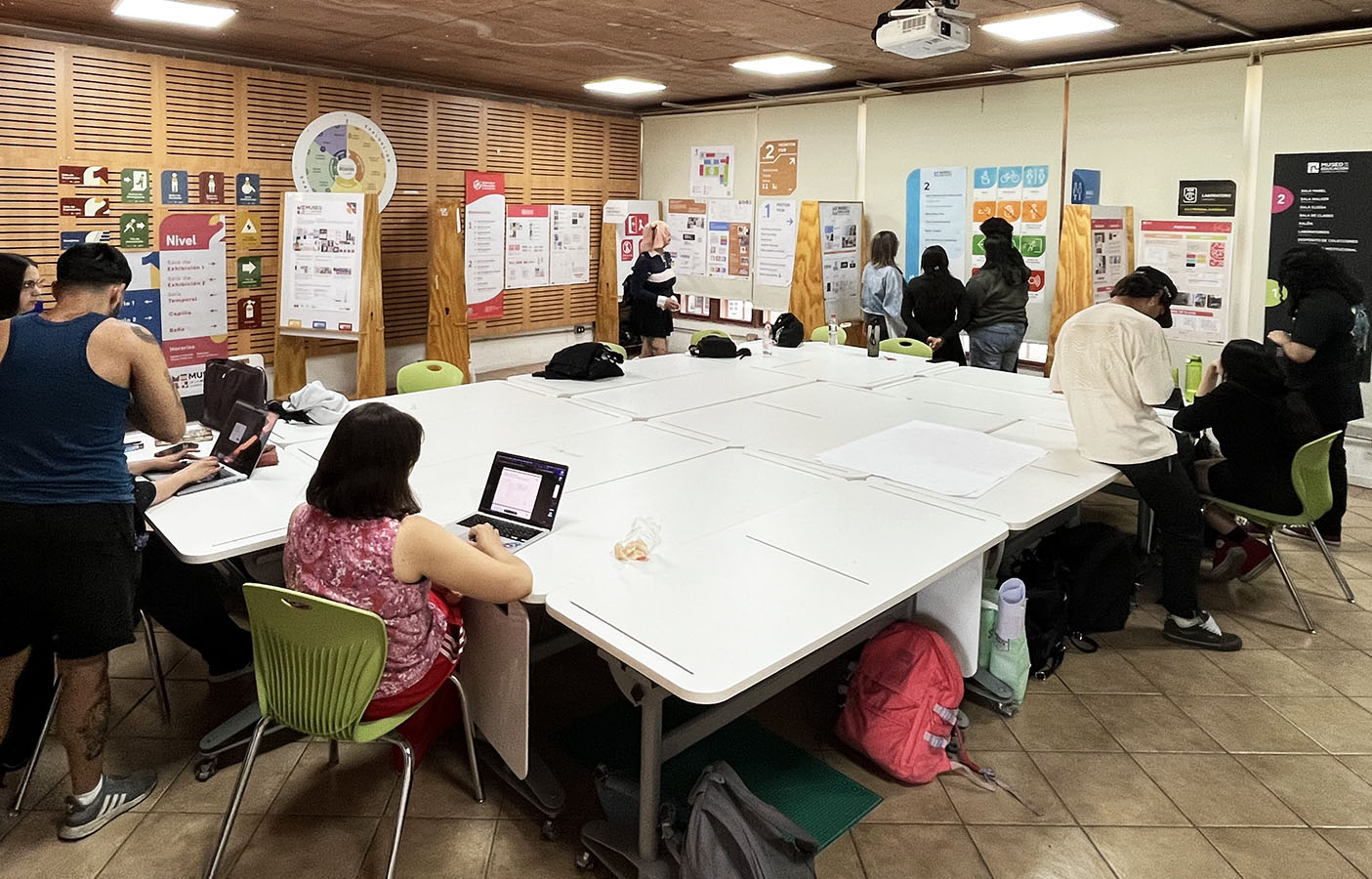Diseño de Identidad y Señalética Museo de la Educación Gabriela Mistral