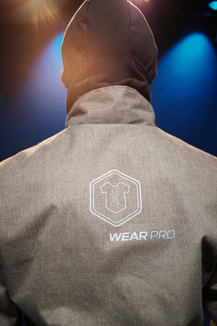 Smart Wear Pro: Diseño y desarrollo de indumentaria funcional con textiles tecnológicos para seguridad y protección