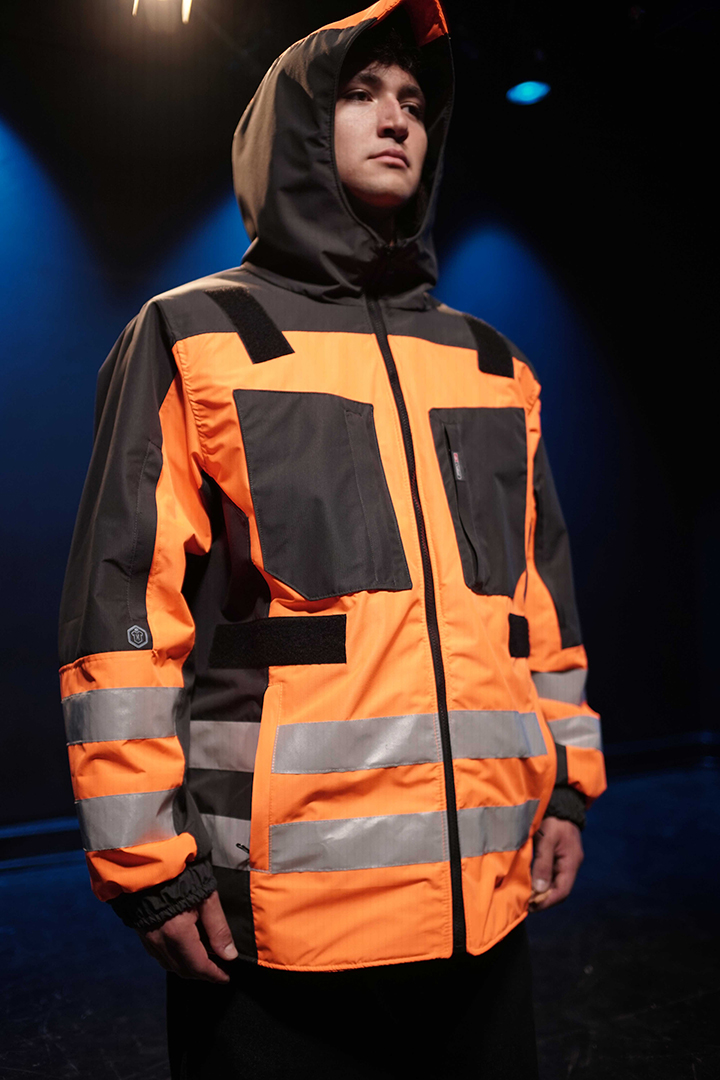 Smart Wear Pro: Diseño y desarrollo de indumentaria funcional con textiles tecnológicos para seguridad y protección