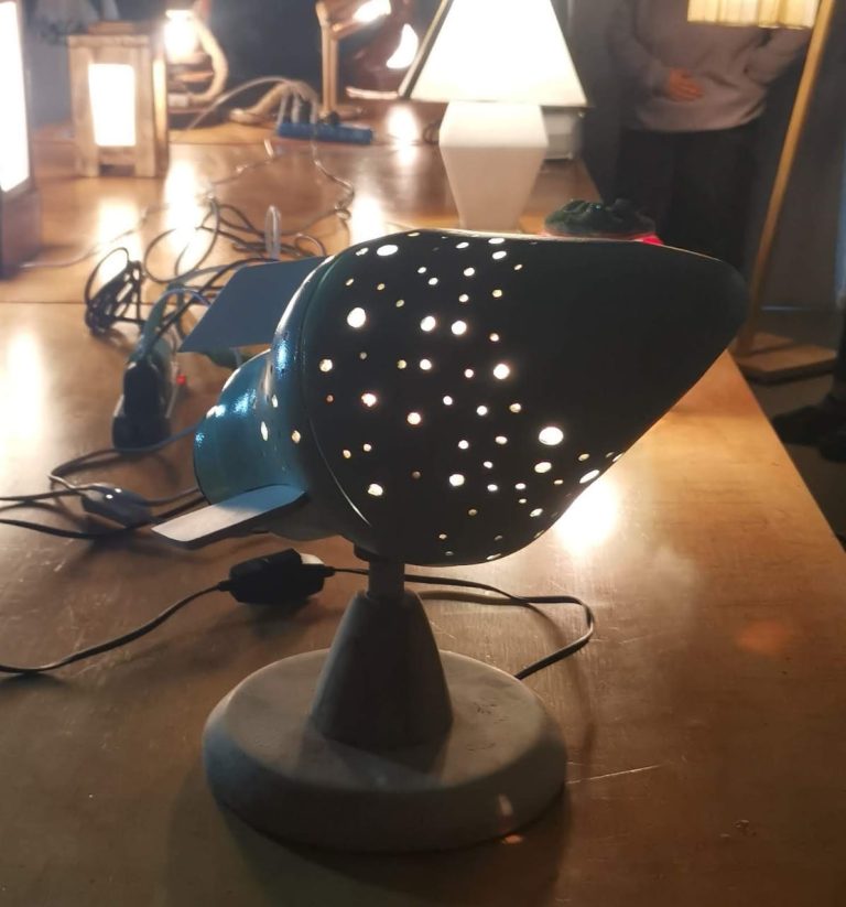 Lámpara proyectora Laika